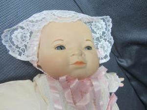 lot 216 image: Putnam Bye-Lo Doll