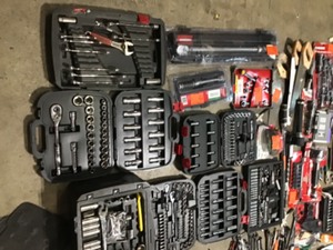 PALLET WITH ASSORTED HUSKY TOOLS CUSTOMER RETURNS SEE PICS