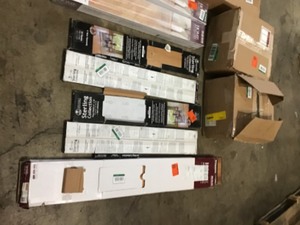 MIXED PALLET OF ASSORTED FLOORING CUSTOMER RETURNS SEE PICS