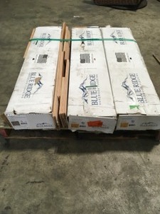 3 CASES OF BLUE RIDGE HARDWOOD FLOORING Red Oak Natural 34 in. Thick x 5 in. Wide x Random Length Solid Hardwood Flooring (21 sq. ft.  case) CUSTOMER RETURNS SEE PICS