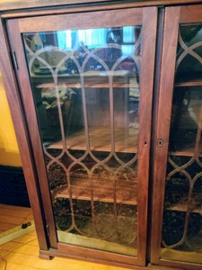 lot 30 image: Petite Mahogany With Glass Front Double Door Display Cabinet