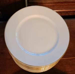 lot 37 image: Lot of Cream & Gold Rimmed Dishes