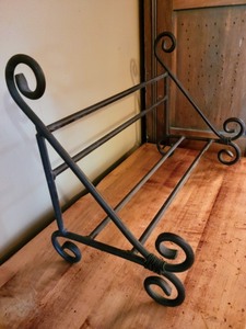 lot 100 image: Iron Bookrack