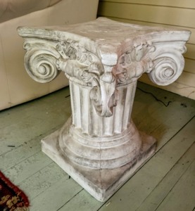 lot 102 image: Plaster Pedestal
