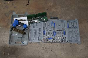 lot 24 image: Brand new Brad nailer 18 gauge, Socket set, Misc Tools