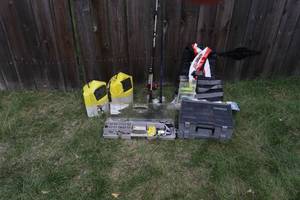 lot 41 image: Lot of Fishing gear
