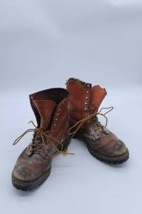 lot 220 image: Vintage Red Wing Irish Setter Sport Boot, size 8 mens