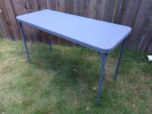 lot 48 image: Fold out table