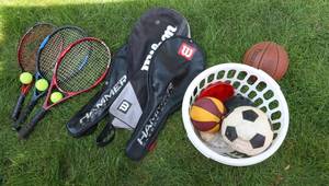 lot 101 image: lot of tennis rackets with cases