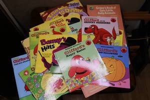 lot 423 image: Lot of 16 kids picture books