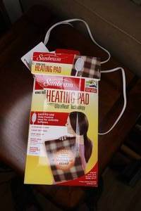 lot 437 image: Sunbeam electric heating pad
