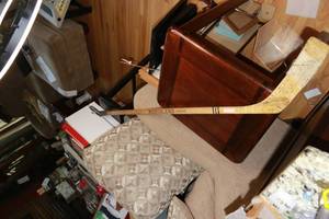 lot 383 image: Pittsburgh Penguins hockey stick with autographs
