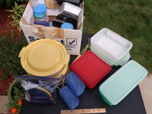 lot 143 image: Tupperware, Snapware, misc. items