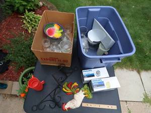 lot 53 image: Glassware, Misc house goods, Light bulbs