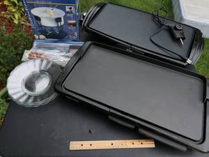 lot 51 image: Electric Kitchenware