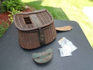 lot 309 image: Antique Fishermans Basket