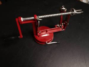 lot 452 image: Metal apple peeler