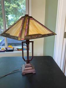 lot 317 image: Hom Elegant Tiffanys Style  Stained glass and steel lamp