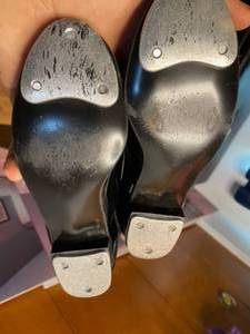 lot 362 image: Kids tap shoes size 11