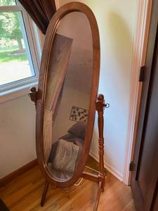 lot 355 image: Large wooden Adjustable Mirror.