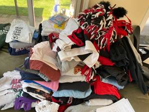 lot 313 image: Lot of Clothes