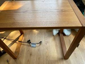 lot 320 image: Small bench