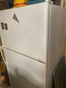 lot 230 image: Jenn-Air refrigerator
