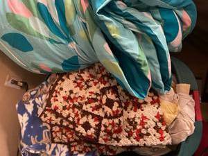 lot 273 image: Large linen lot