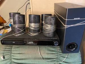 lot 279 image: Phillips surround sound system with Blu-ray player
