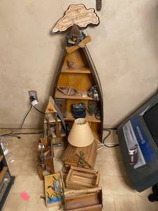lot 286 image: Lot of rustic cabin dcor items
