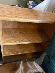 lot 290 image: Wood book shelf