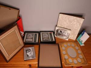 lot 158 image: Lot of miscellaneous picture frames&nbspand empty Scrap Book