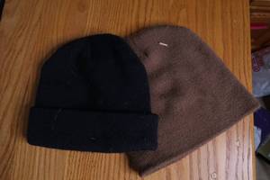 lot 191 image: Winter accessories lot