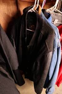 lot 209 image: Mens assorted winter coats
