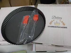 4 Baking Solutions Baking Pan with ...