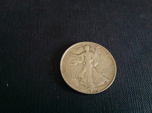 lot 40 image: 1946 S Walking Liberty Half Dollar