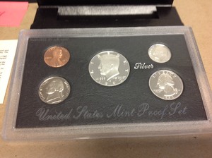lot 51 image: 1992 US Mint Silver Proof Set