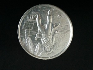 lot 68 image: 2 oz Silver Pirate Coin