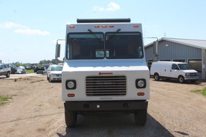 lot 5926 image: NO RESERVE   1990 International 1652SC - 64,863 Miles -- Mobile Office  Food Truck  (Former SWAT Vehicle)