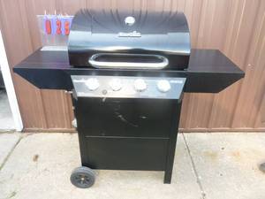 CharBroil 4 burner lp grill. New condition. As shown.