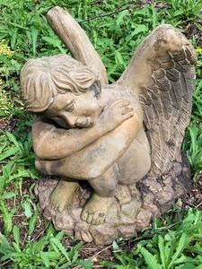 lot 19 image: Cement Angel Figurine