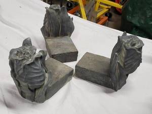 lot 243 image: (4) Sets of Decorative Planters Feet