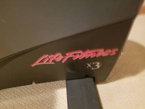 lot 55 image: Life Fitness x3i Elliptical Cross-Trainer
