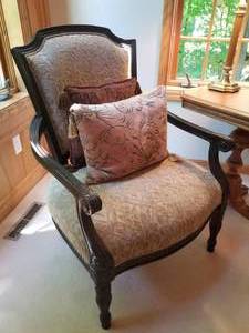 lot 6 image: Chic Carved Bergere Arm Chair by Bernardt