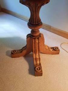 lot 9 image: Marvelously Carved Side Table