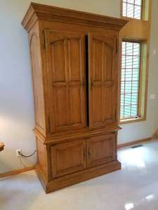 lot 7 image: Amazing Rustic Entertainment Cabinet