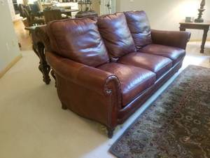 lot 2 image: Deluxe Cordovan Leather Sofa by Whittemore-Sherril