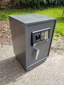 lot 176 image: Bunker Hill Digital Floor Safe 1.51 cu. Ft.