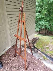lot 151 image: Rich Wood Painters Eisel