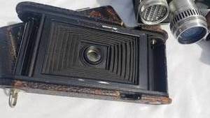 lot 64 image: Collection of Vintage Cameras  Wittnauer  Kodak Retina 